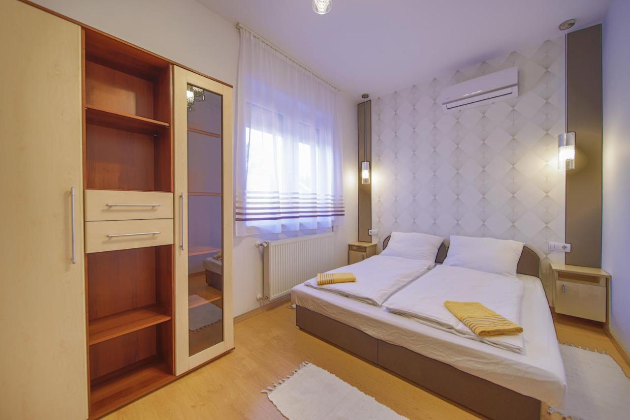 Kalvin Utcai Apartmanok Hajdúszoboszló المظهر الخارجي الصورة