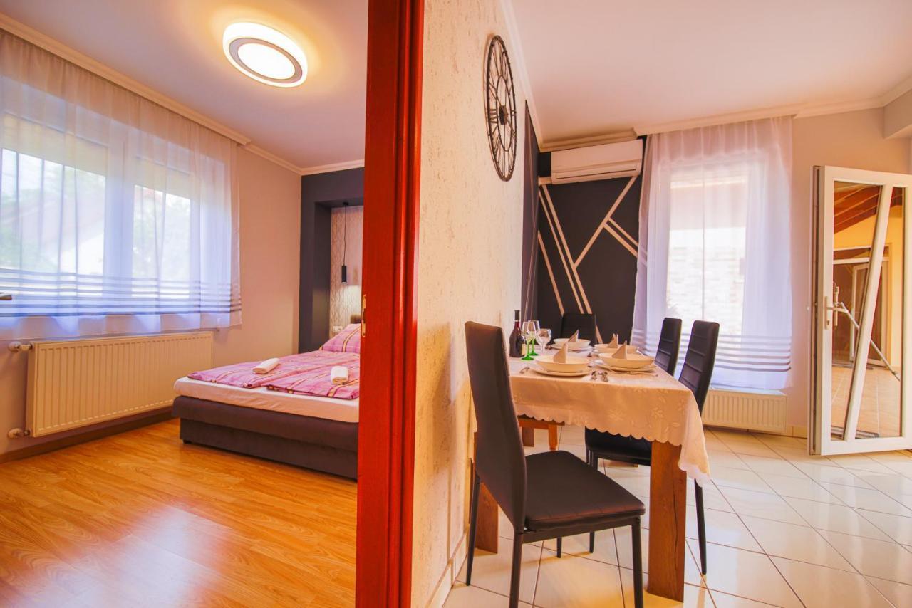 Kalvin Utcai Apartmanok Hajdúszoboszló المظهر الخارجي الصورة